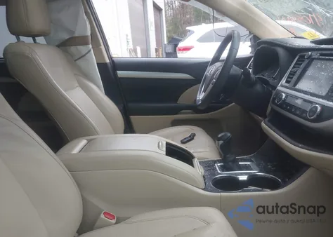 2019 Toyota Highlander Xle from USA, damaged, VIN 5TDJZRFHXKS934114